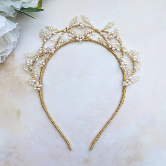 Modern nature inspired pearl flower bridal crown - Susie Warner